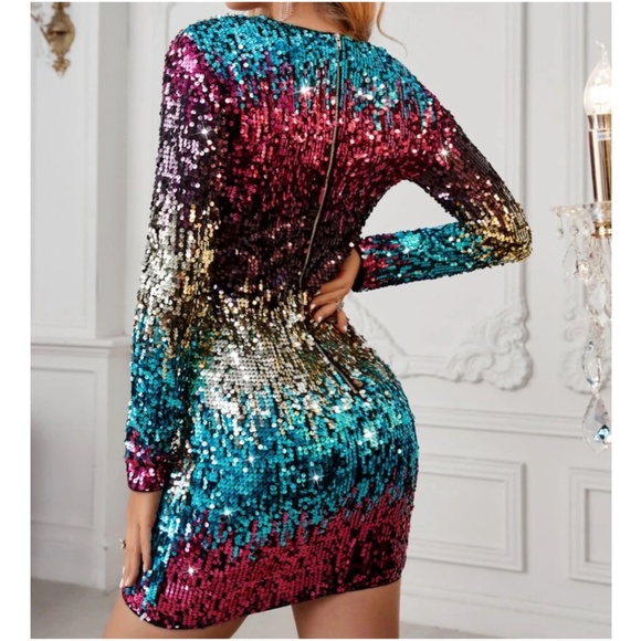 Luxe Sequin Long Sleeve Party Holiday Sexy Dress - Picture 11 of 11